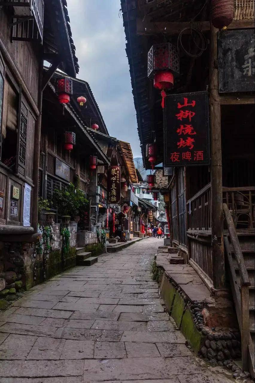 地板冒岩浆无敌版